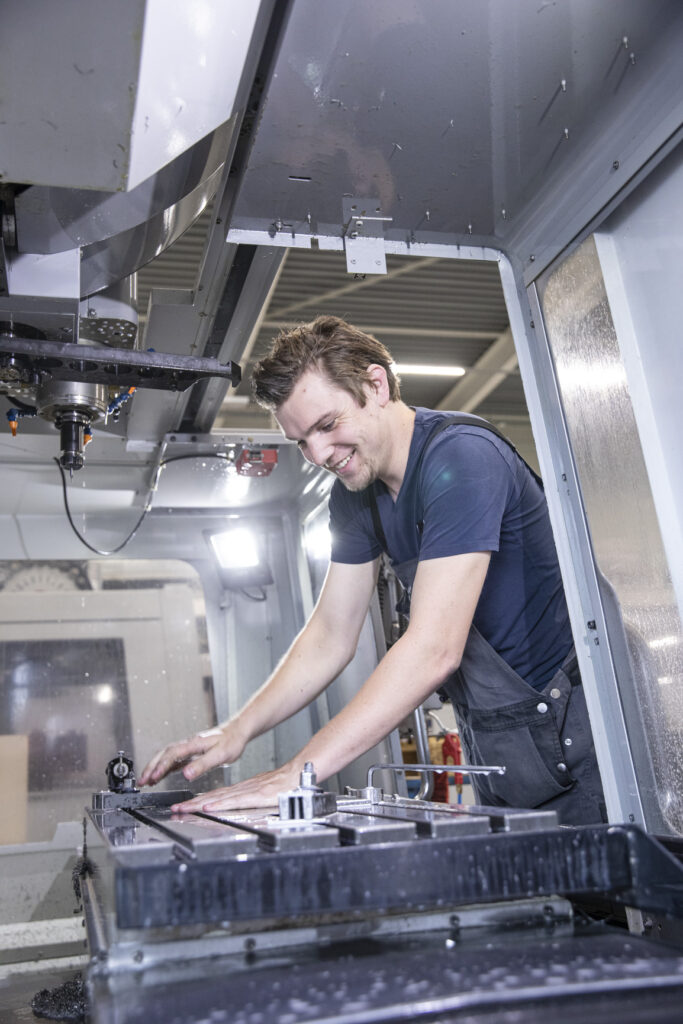 CNC-Operator Frezer (Suplacon)