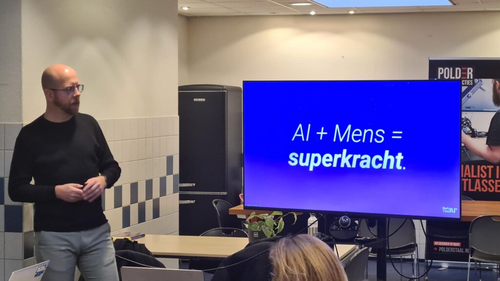 Samen AI-koers bepalen: HR als aanjager van AI-vaardigheden binnen een gezamenlijke strategie